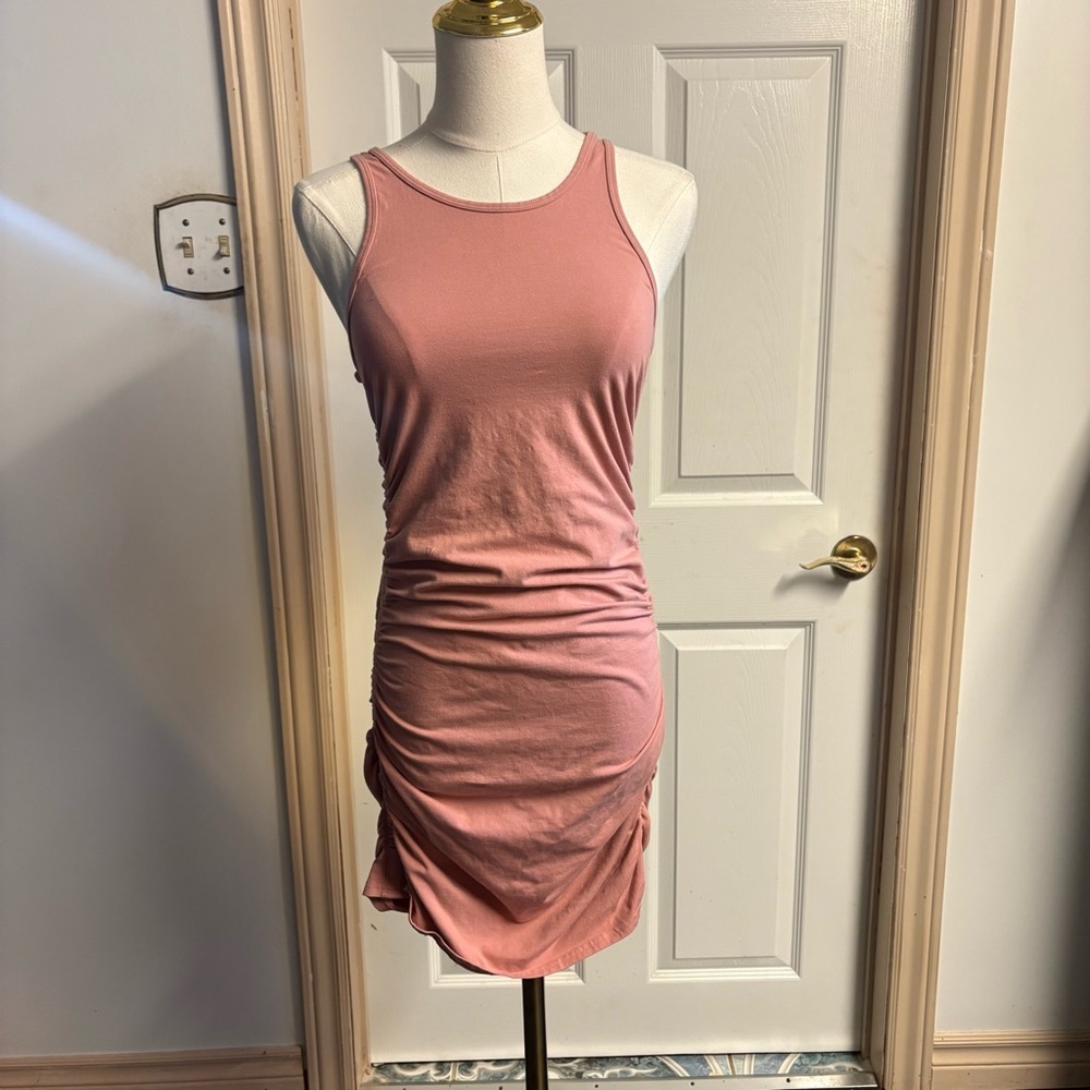 Aritzia TNA Scrunched Pink Sleeveless Dress